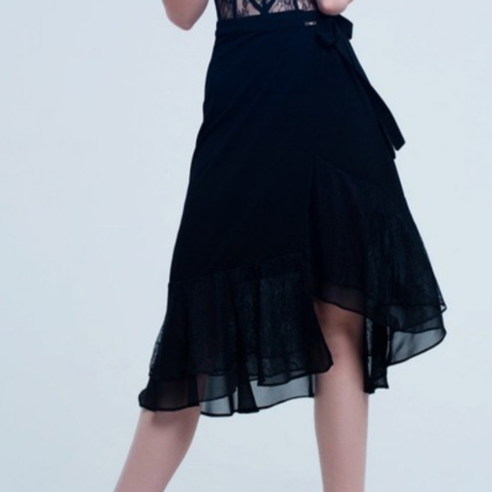 Wrap skirt with ruffles & lace hem